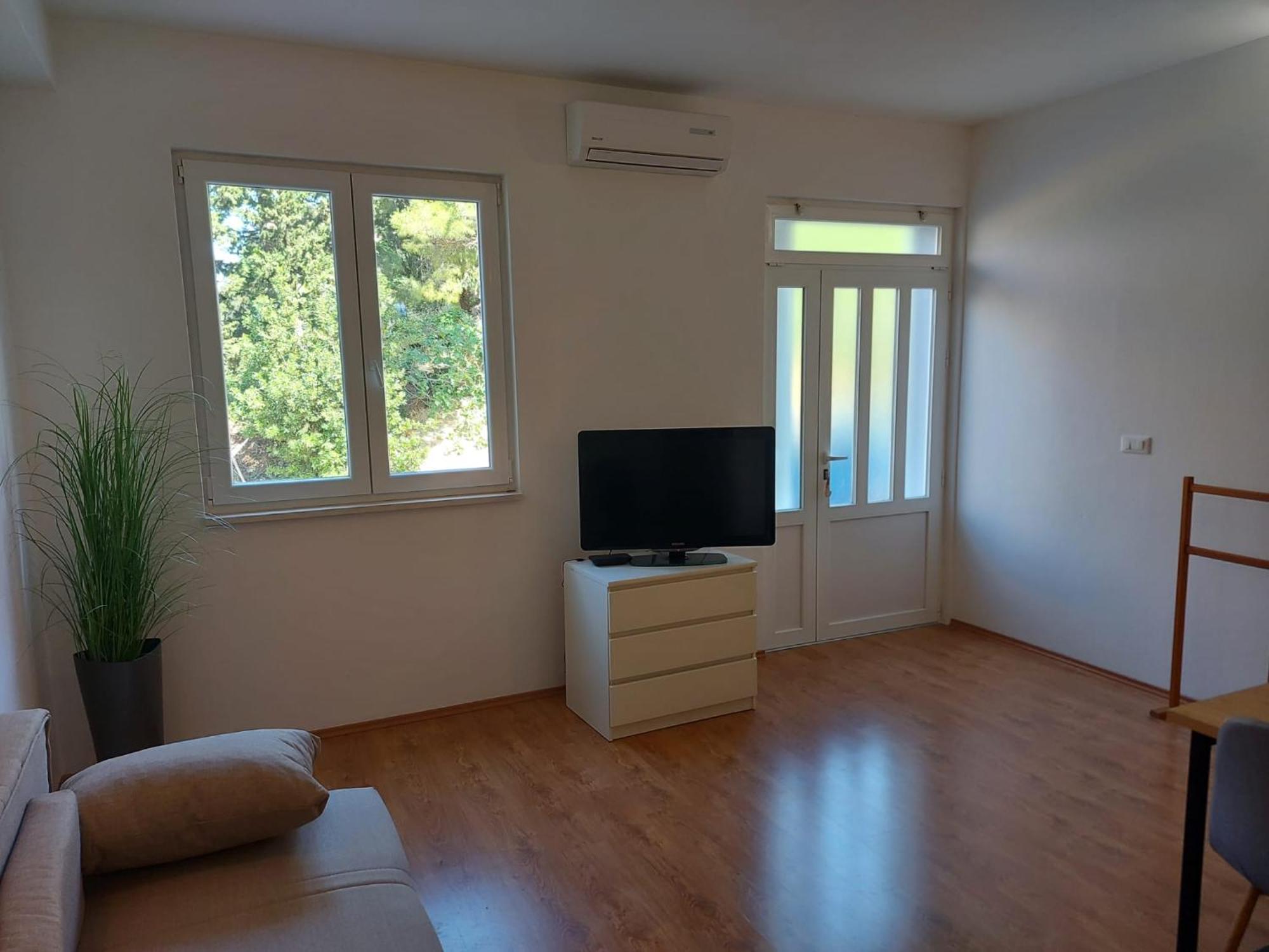 Apartmani Neva Макарська Екстер'єр фото