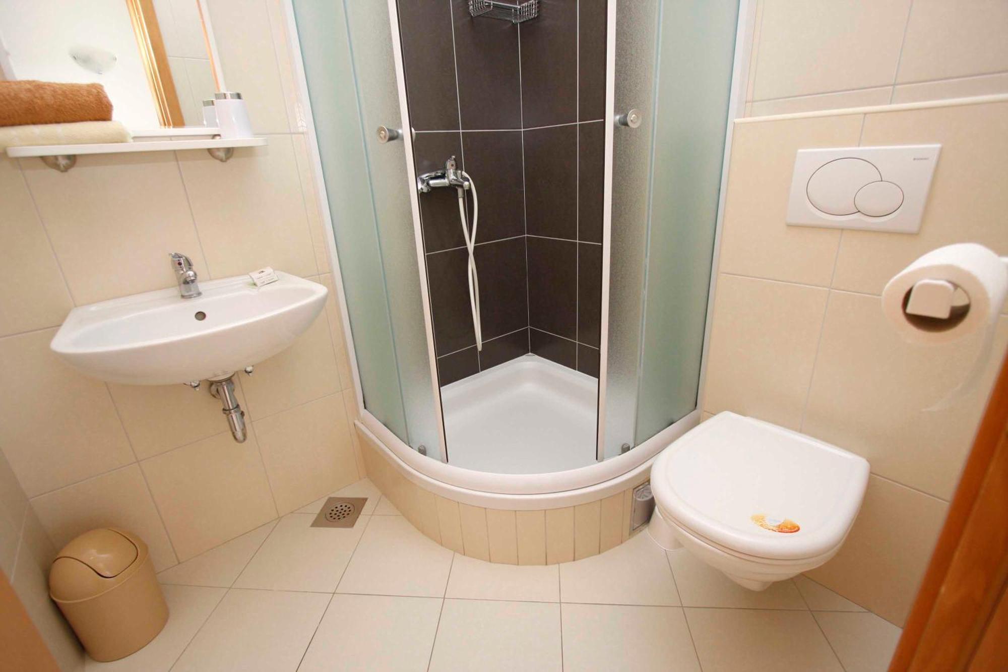Apartmani Neva Макарська Екстер'єр фото